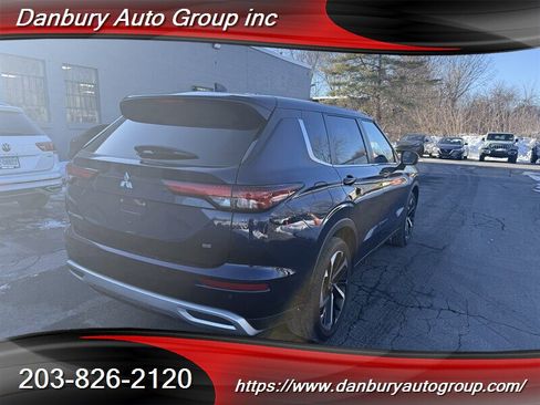 Used 2022 Mitsubishi Outlander SE image 6
