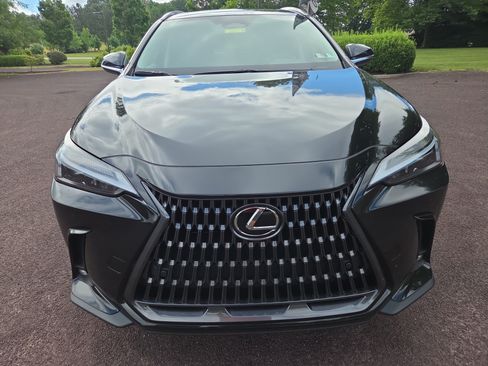 Certified 2025 Lexus NX 350 AWD w/ Accessory Package (2T) image 8
