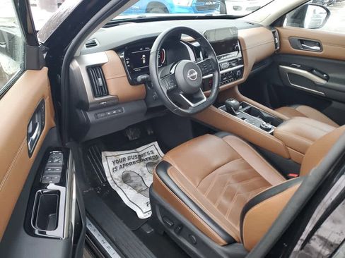 Used 2022 Nissan Pathfinder Platinum w/ Cargo Package image 12