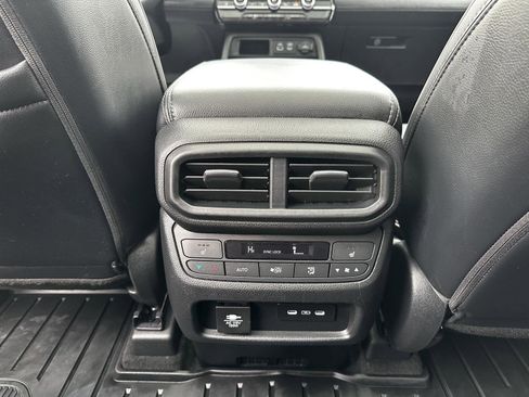 Certified 2024 Honda Pilot Elite image 22