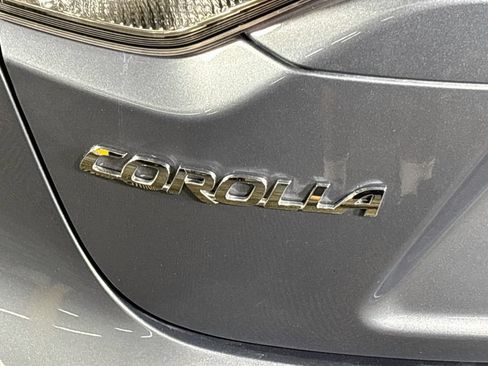 Used 2025 Toyota Corolla LE FWD image 24