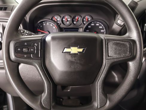 Used 2025 Chevrolet Silverado 1500 Custom RWD image 3