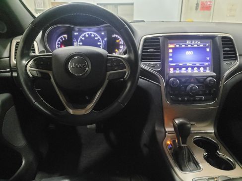 Used 2016 Jeep Grand Cherokee Limited AWD/4WD image 22