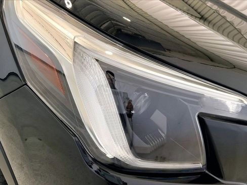 Used 2022 Subaru Forester Touring w/ Popular Package #3 image 28