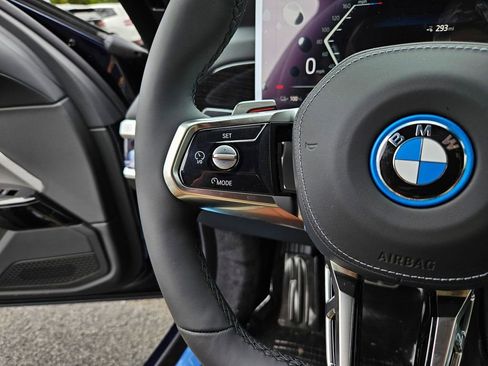 Used 2026 BMW i7 xDrive60 image 11