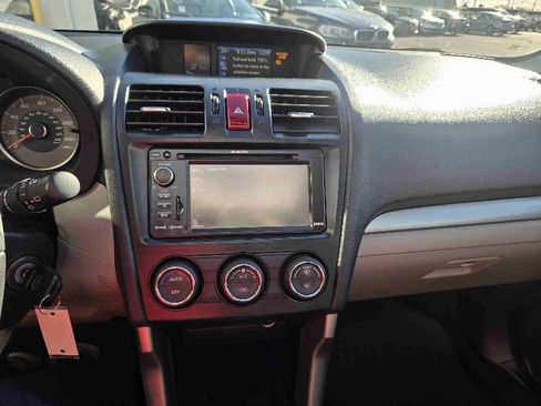Used 2015 Subaru Forester 2.5i Limited image 16