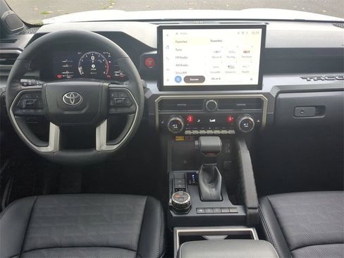 Used 2024 Toyota Tacoma TRD Off-Road image 24