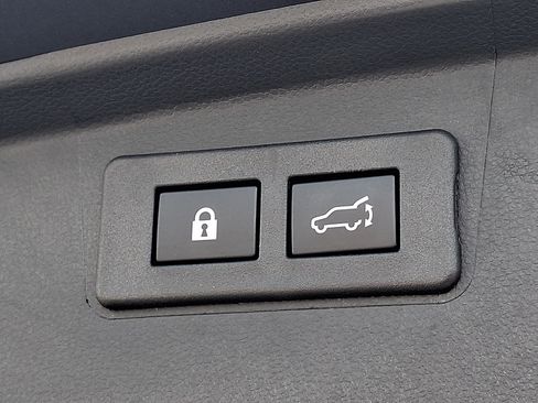 Certified 2025 Subaru Outback Premium AWD/4WD image 29