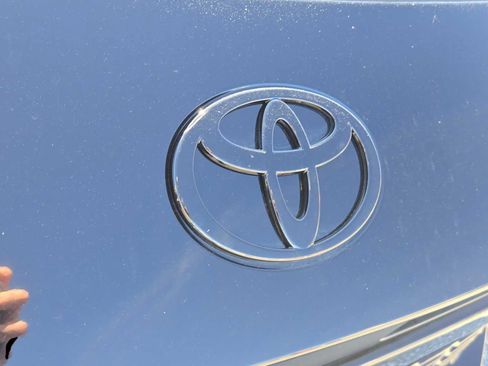 New 2026 Toyota Camry Hybrid image 16