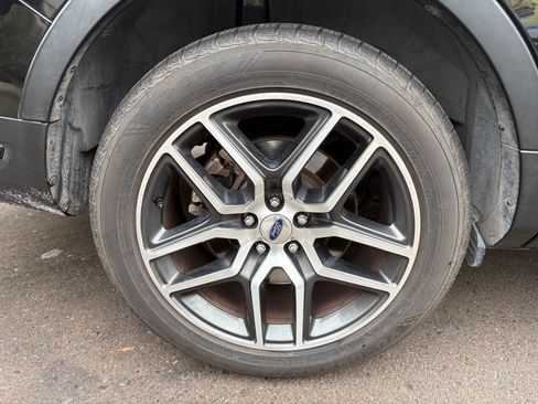 Used 2018 Ford Explorer Sport AWD/4WD image 5