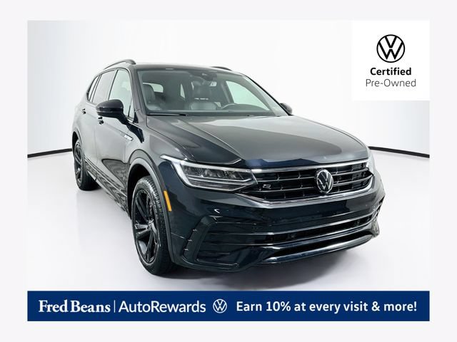 Certified 2024 Volkswagen Tiguan SE R-Line AWD/4WD image 1