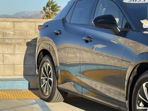 Certified 2023 Lexus RZ 450e Premium image 5