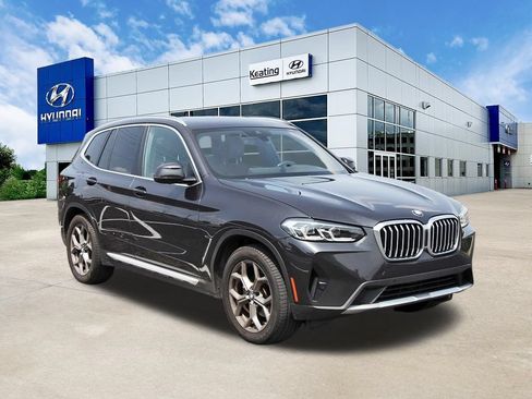 Used 2023 BMW X3 xDrive30i w/ Premium Package AWD/4WD image 3
