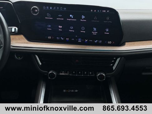 Used 2025 Chevrolet Tahoe High Country AWD/4WD image 48