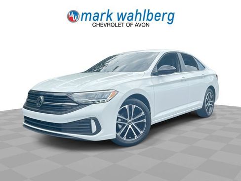 Used 2024 Volkswagen Jetta Sport FWD image 1