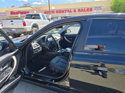 Used 2015 BMW 320i Sedan RWD image 9