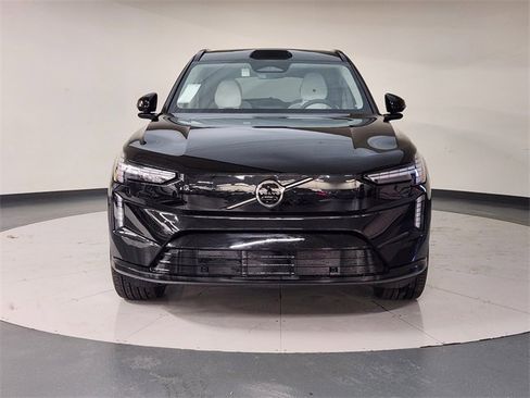 New 2025 Volvo EX90 Plus image 9