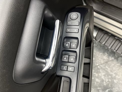 Used 2017 Chevrolet Silverado 1500 LT w/ All Star Edition AWD/4WD image 8
