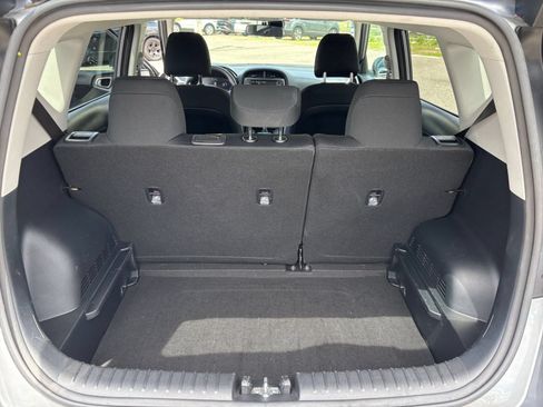 Used 2025 Kia Soul LX w/ LX Technology Package FWD image 29