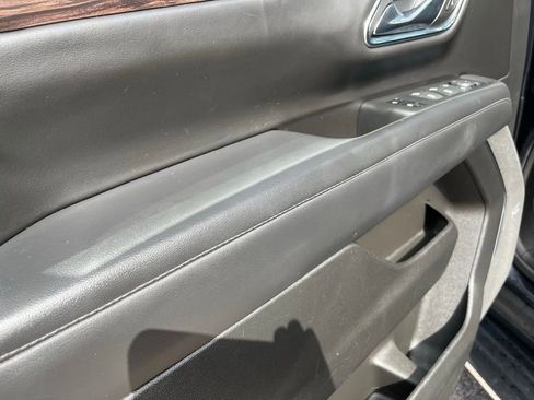 Used 2023 Chevrolet Tahoe LT w/ Luxury Package image 15