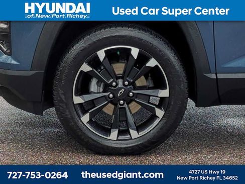 Used 2025 Chevrolet Equinox RS w/ Safety and Technology Package FWD image 10