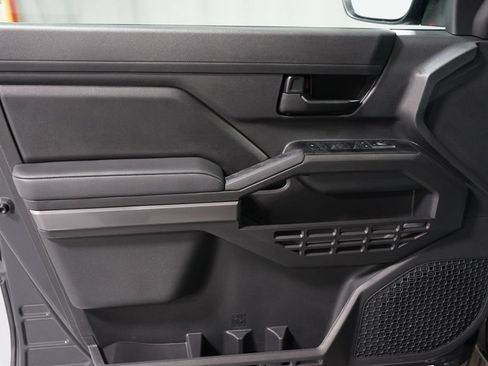 New 2026 Toyota Tacoma SR5 image 31