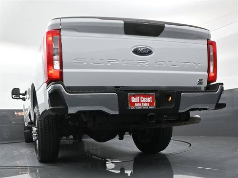 Certified 2026 Ford F350 XLT w/ FX4 Off-Road Package AWD/4WD image 36