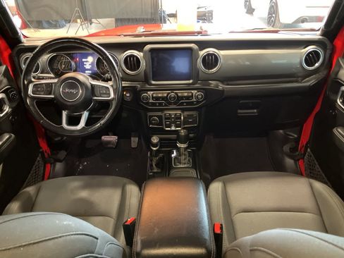Used 2021 Jeep Wrangler Unlimited Sahara w/ Uconnect 4C Nav & Sound Group image 23