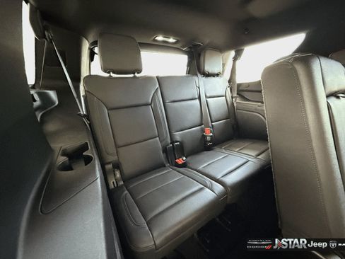 Used 2024 Chevrolet Tahoe LT AWD/4WD image 33