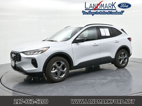 Used 2025 Ford Escape ST-Line AWD/4WD image 1