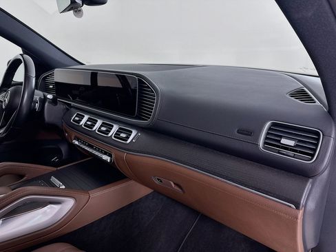 Used 2024 Mercedes-Benz GLE 350 4MATIC image 32