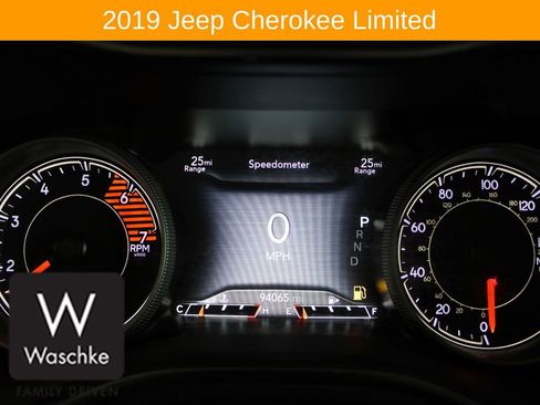 Used 2019 Jeep Cherokee Limited AWD/4WD image 36