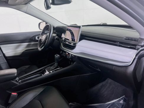 Used 2022 Jeep Compass Limited w/ Sun and Sound Group AWD/4WD image 29