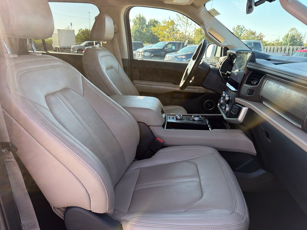 Used 2024 Ford Expedition Max Limited AWD/4WD image 42