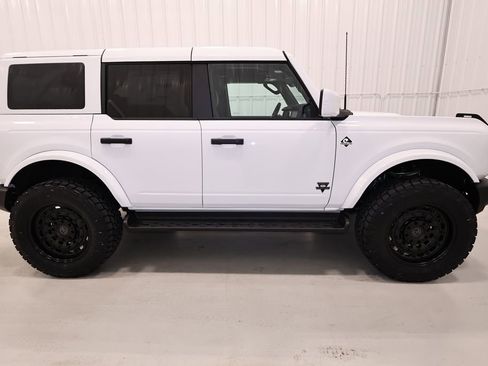 New 2026 Ford Bronco Outer Banks AWD/4WD image 2