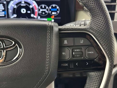 Used 2024 Toyota Sequoia Capstone image 27