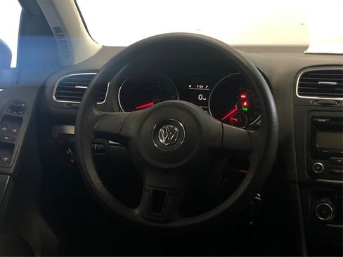 Used 2011 Volkswagen Golf 4-Door FWD image 15