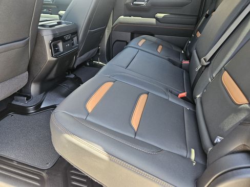 Used 2026 GMC Sierra 1500 AT4 w/ AT4 Premium Package AWD/4WD image 30