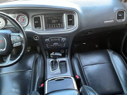 Used 2022 Dodge Charger SXT w/ Leather Interior Group RWD image 3