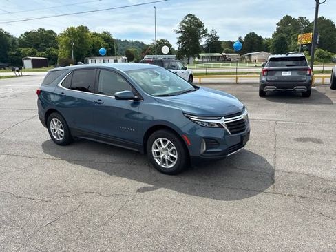 Used 2024 Chevrolet Equinox LT AWD/4WD image 4