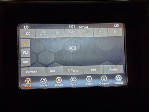 Used 2019 Jeep Cherokee Latitude Plus w/ Comfort/Convenience Group image 15