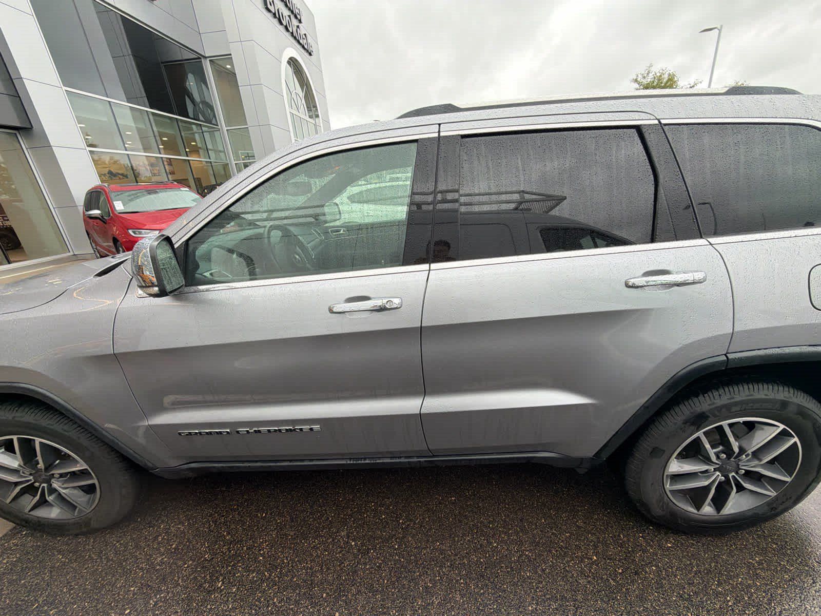 Used 2019 Jeep Grand Cherokee Limited w/ Trailer Tow Group IV AWD/4WD image 7