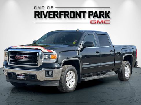 Used 2015 GMC Sierra 1500 SLE w/ SLE Value Package image 7