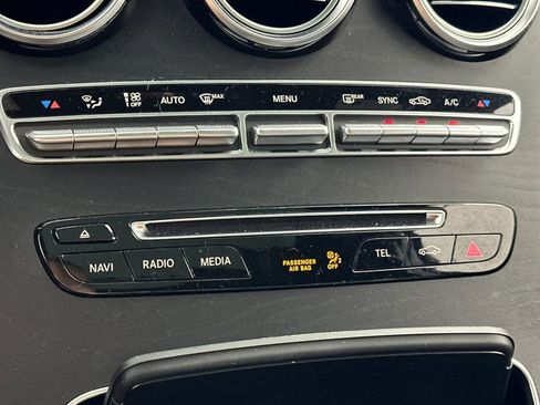 Used 2019 Mercedes-Benz GLC 300 4MATIC image 26