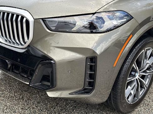 Used 2024 BMW X5 sDrive40i w/ M Sport Package RWD image 9