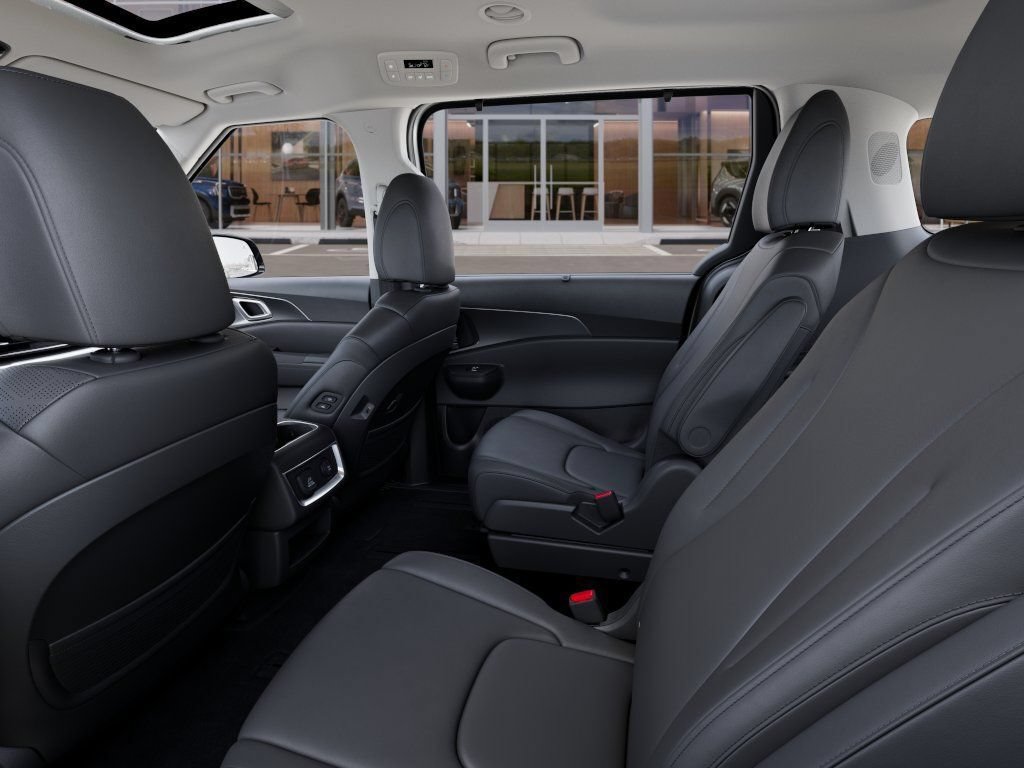 New 2027 Kia Carnival SX FWD image 18