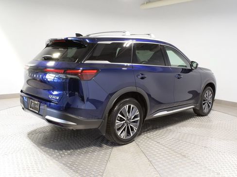 Certified 2026 INFINITI QX60 Luxe w/ Family Package AWD/4WD image 6
