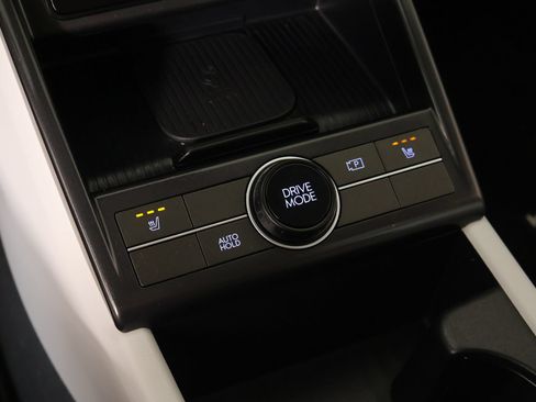 Used 2024 Hyundai Kona SEL w/ Convenience Package FWD image 8