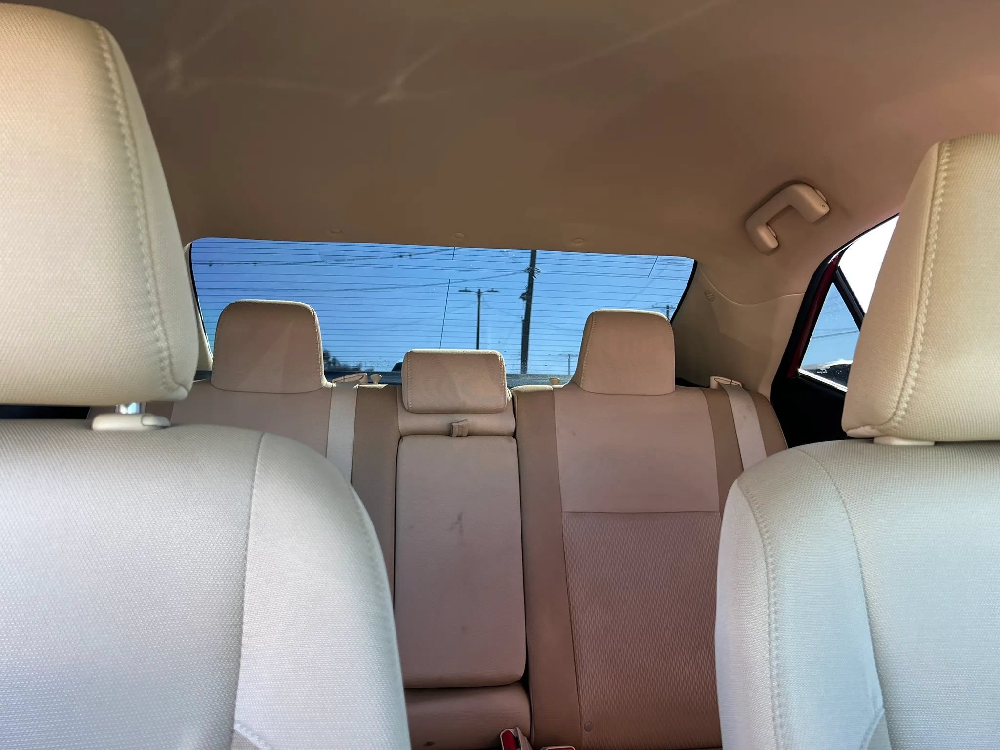 Used 2017 Toyota Corolla LE FWD image 18