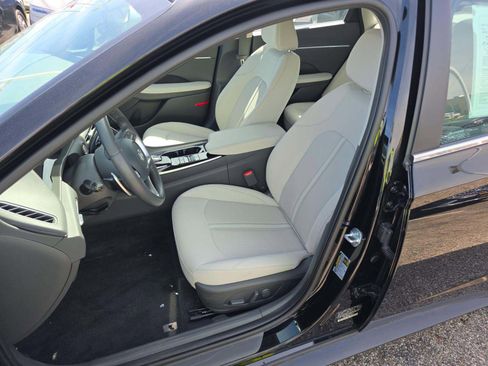 Used 2023 Hyundai Sonata SEL w/ Cargo Package FWD image 3